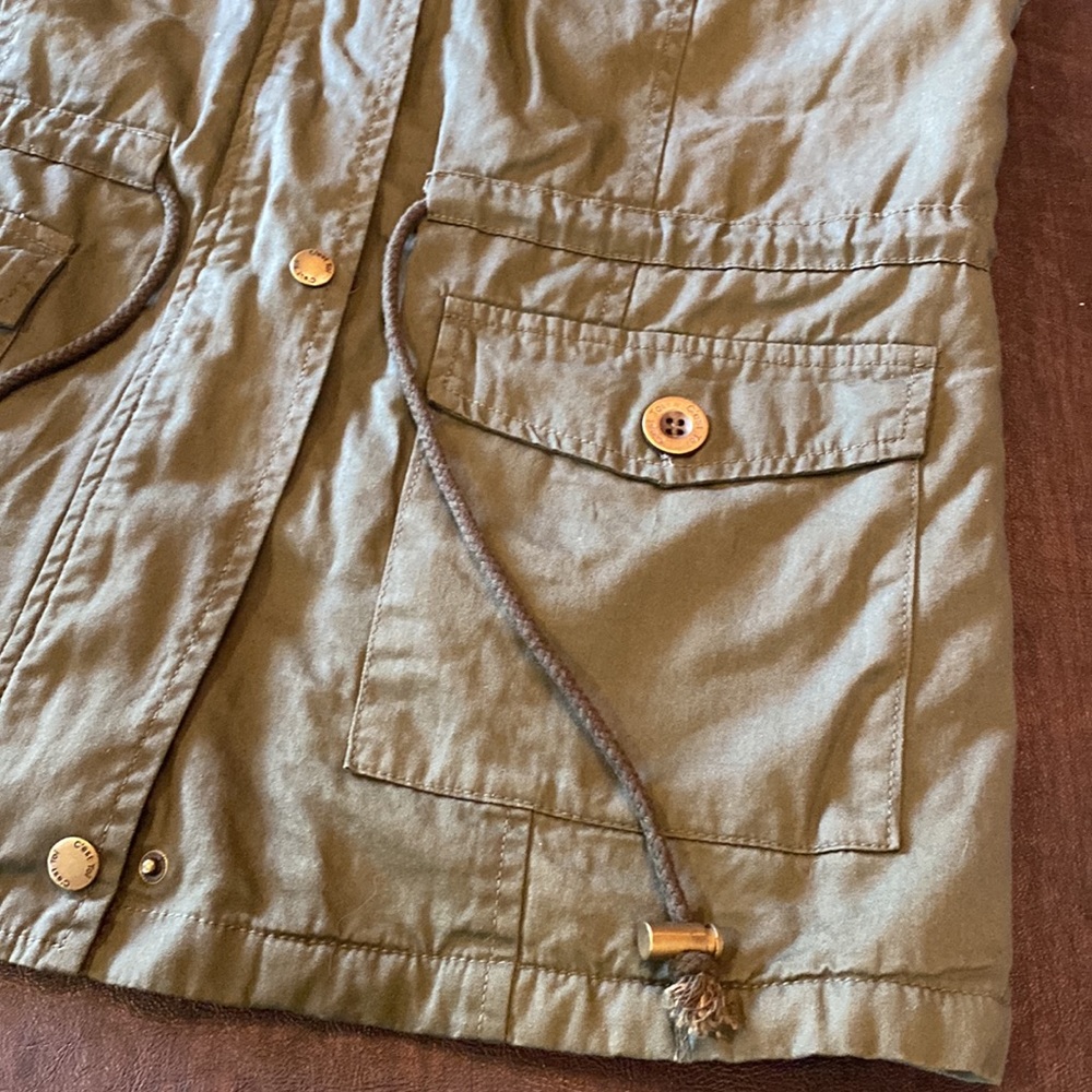 C'esttoi | Olive Green Vest - Picture 5 of 8
